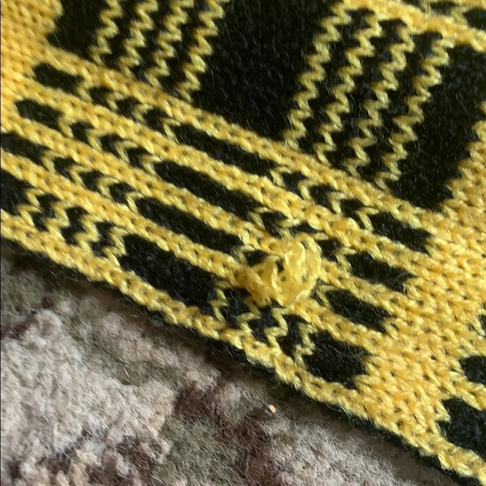 Black and Yellow Steelers Colors Scarf